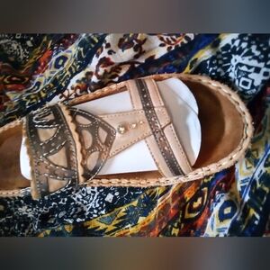 Naot Oleander Tan Leather Slide Comfort Sandals with Metallic/Rhinestone Accents